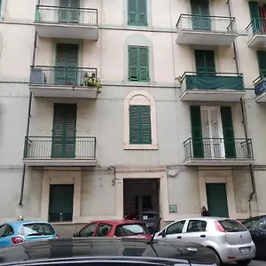 il-filo-di-jordi.hotelitalianriviera.com/