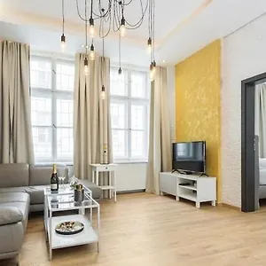 wenceslas-square-luxury-apartment.praguehotelsweb.com/