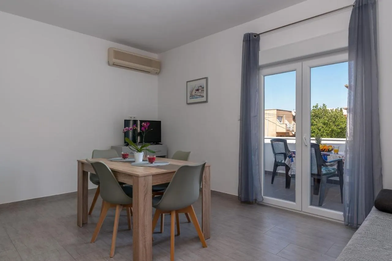 Apartmani Ante & Sime Trogir 0*,  Croatia